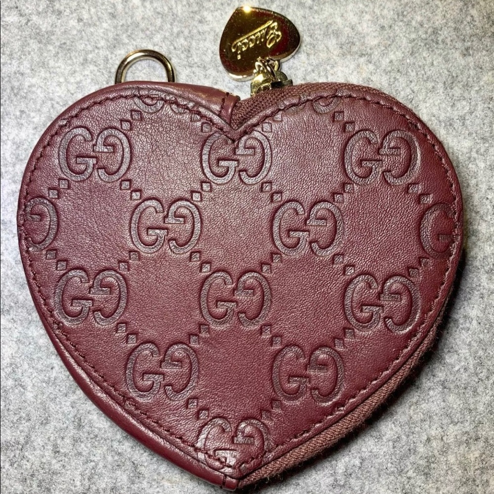 *❗️SOLD❗️*GUCCI* Heart Coin Purse